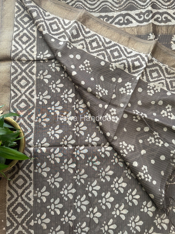 Grey Tissue Lining Kashish Print Saree TKD010