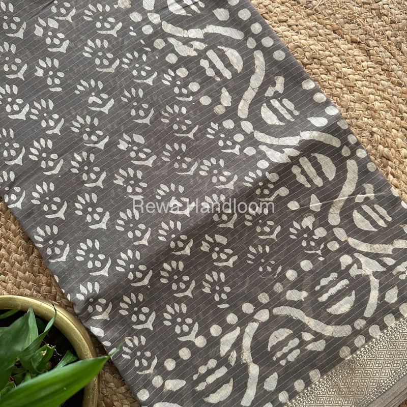 Grey Tissue Lining Kashish Print Saree TKD09