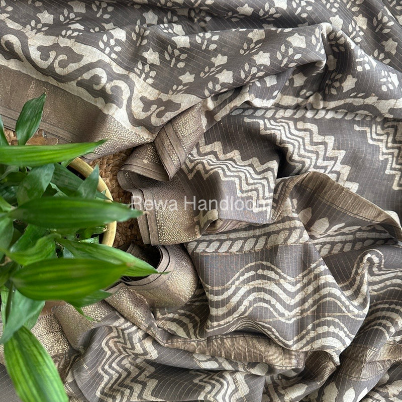 Grey Tissue Lining Kashish Print Saree TKD07