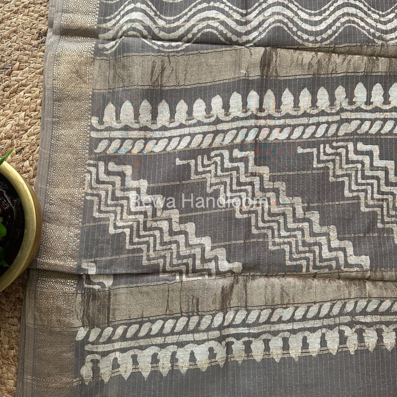 Grey Tissue Lining Kashish Print Saree TKD07