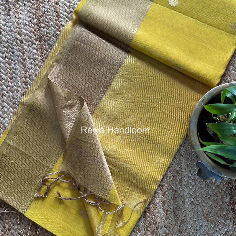Maheshwari Tissue Butti Saree