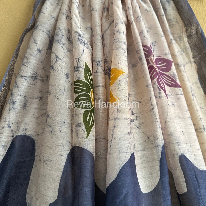 Maheshwari Grey Batik Indonesian Print Saree IBS041