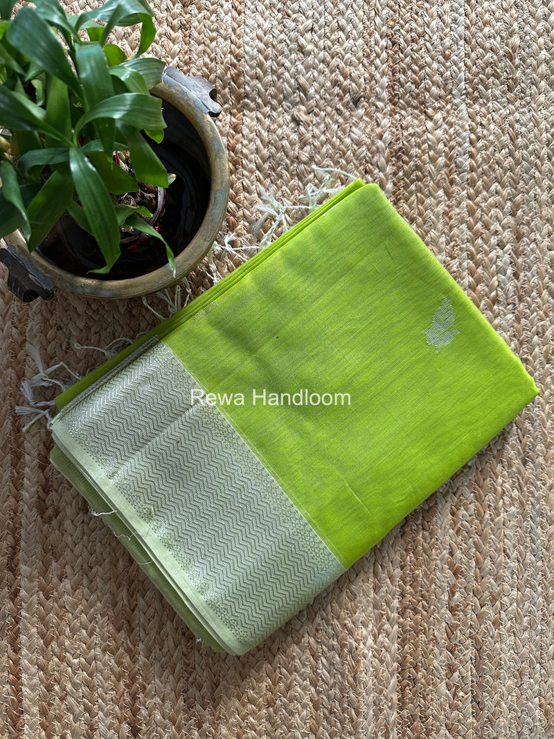 Maheshwari Parrot Green Silver Butti Saree SGSB025