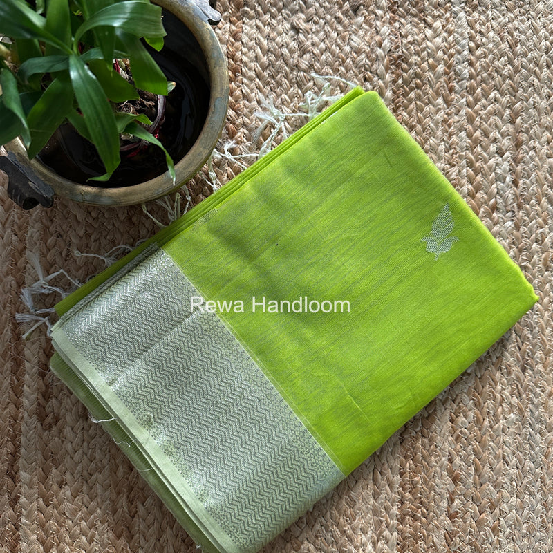 Maheshwari Parrot Green Silver Butti Saree SGSB025