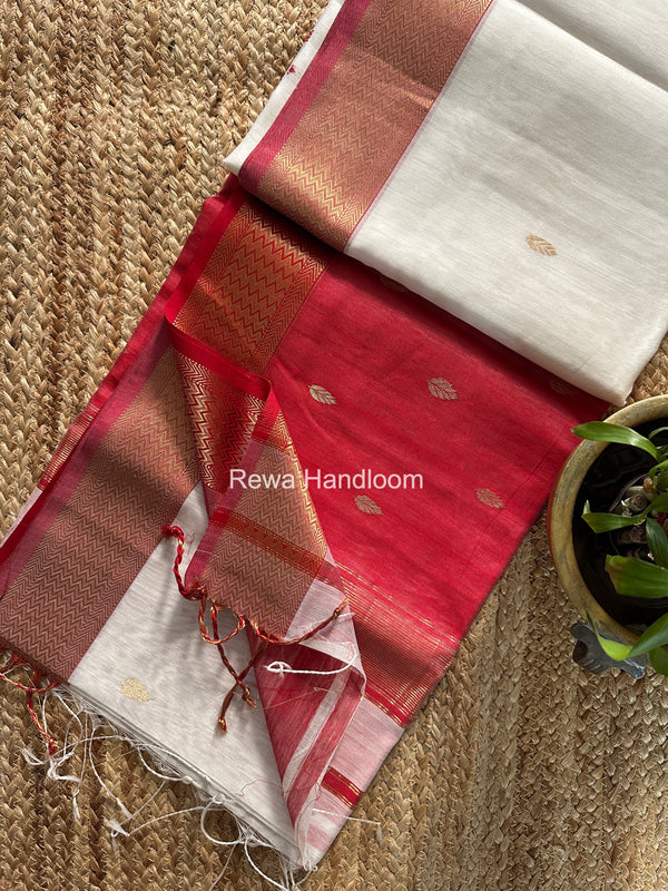 Maheshwari Flower Butti Saree
