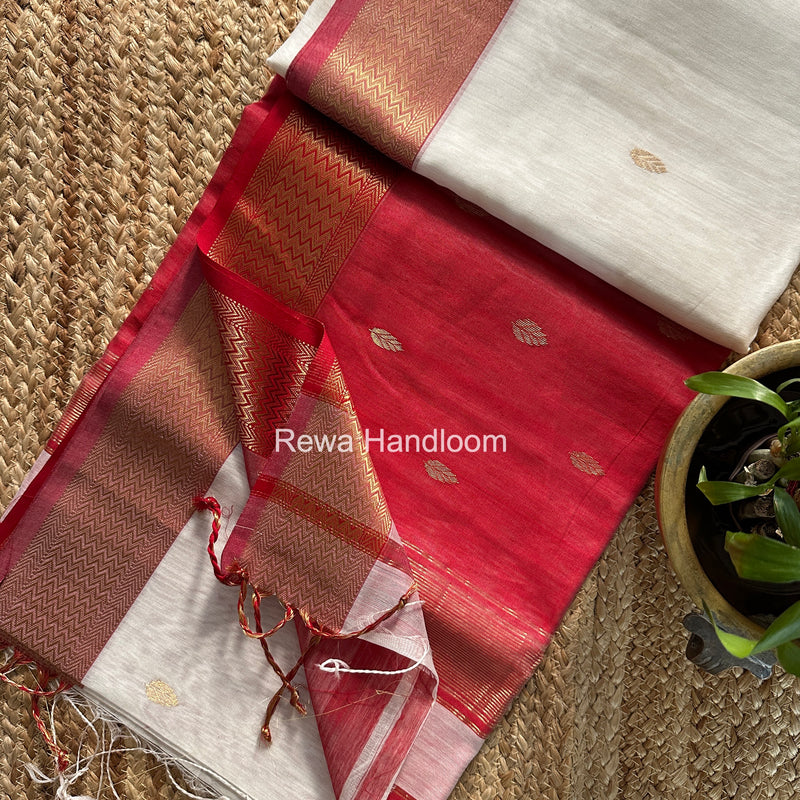Maheshwari Flower Butti Saree