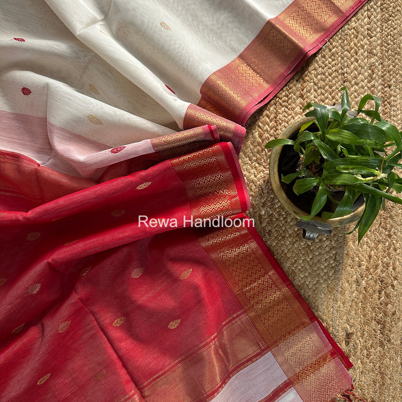 Maheshwari White Flower Butti Saree PTB0165