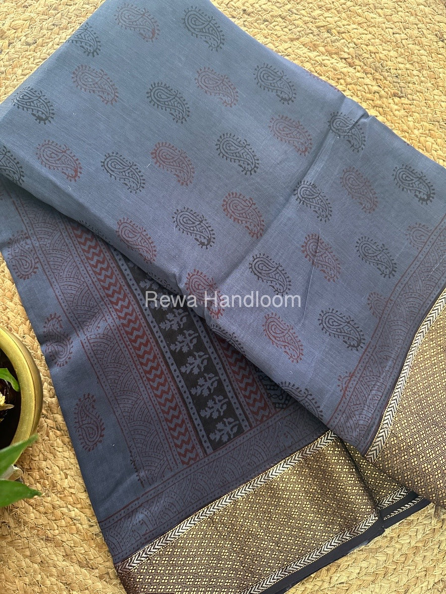 Maheshwari Dark Grey Bagh Print Saree BPSS066