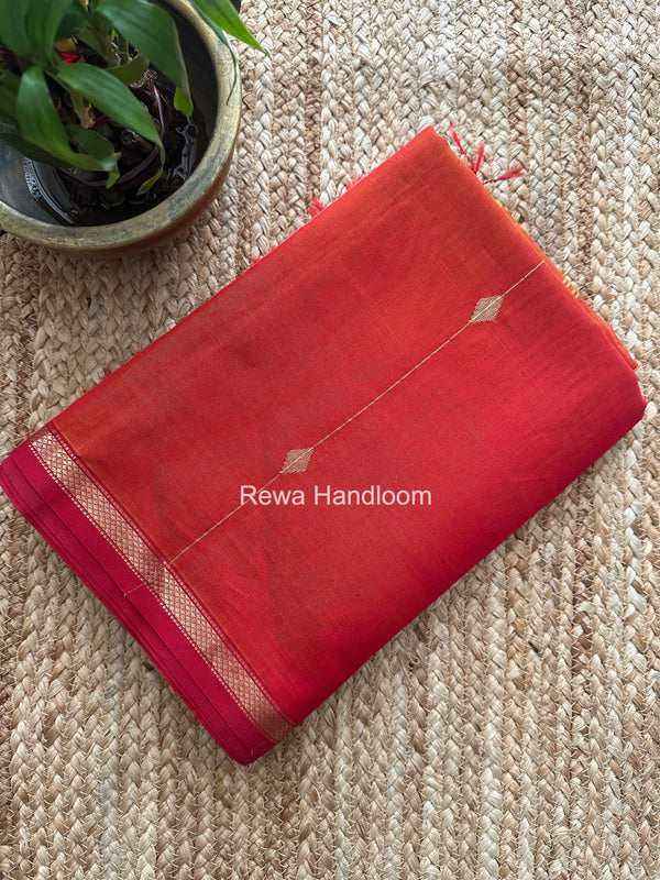 Red Lining Butti Shaded Maheshwari Saree SBS0125