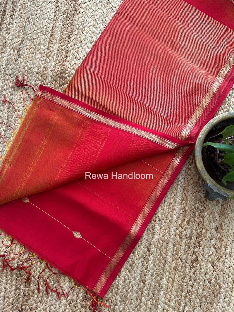 Red Lining Butti Shaded Maheshwari Saree SBS0125