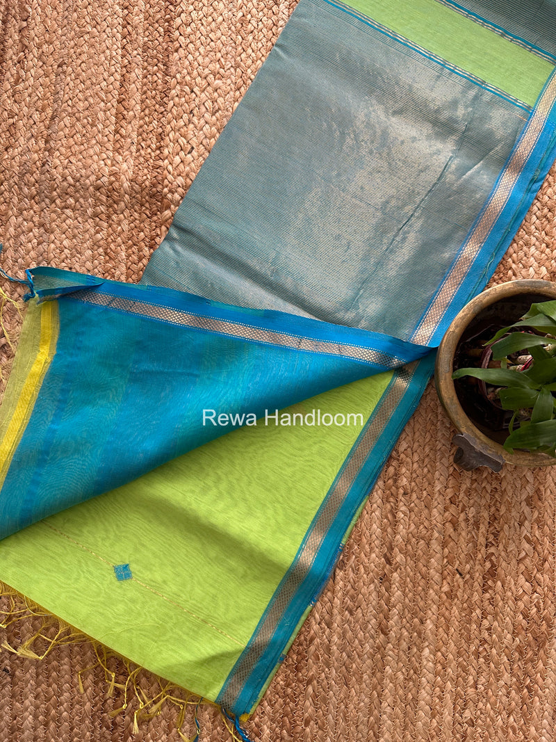 Parrot Green Lining Butti Shaded Maheshwari Saree SBS0123