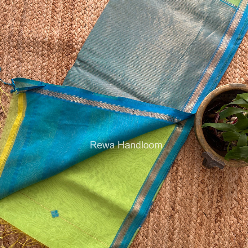 Parrot Green Lining Butti Shaded Maheshwari Saree SBS0123