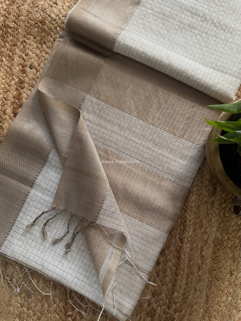 Maheshwari Silver Zari Checks Silk Saree 