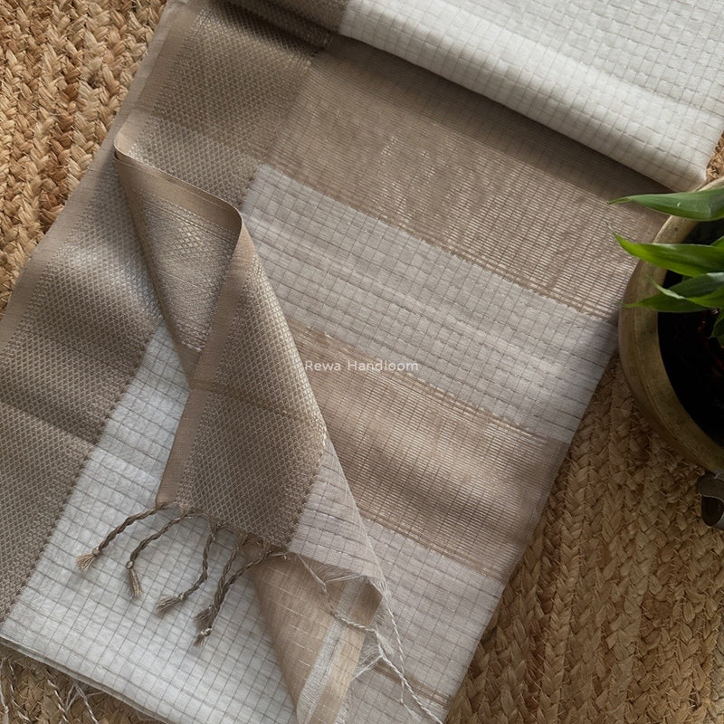 Maheshwari Silver Zari Checks Silk Saree 