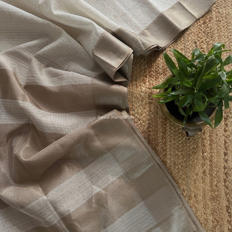 Maheshwari White Silver Zari Checks Silk Saree SZ074