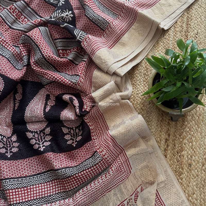 Maheshwari White Bagh Print Small Border Saree MTBS116