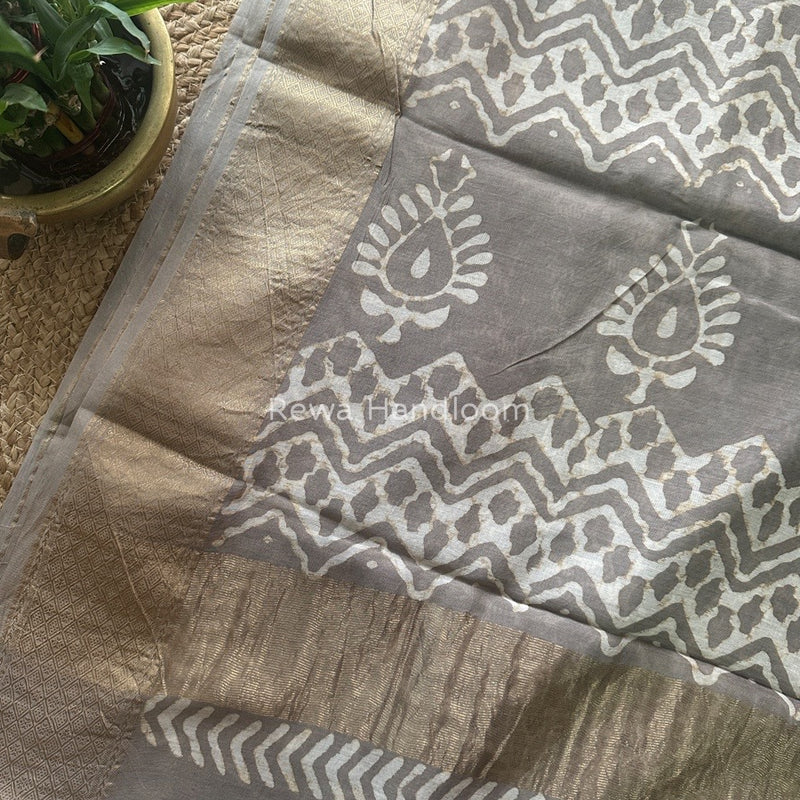 Grey Dabu Kashish Cotton Print Saree KD01
