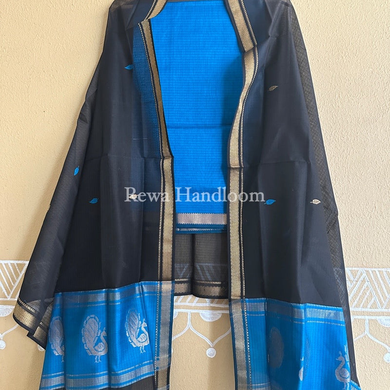 Maheshwari Motifs Top-Dupatta Set
