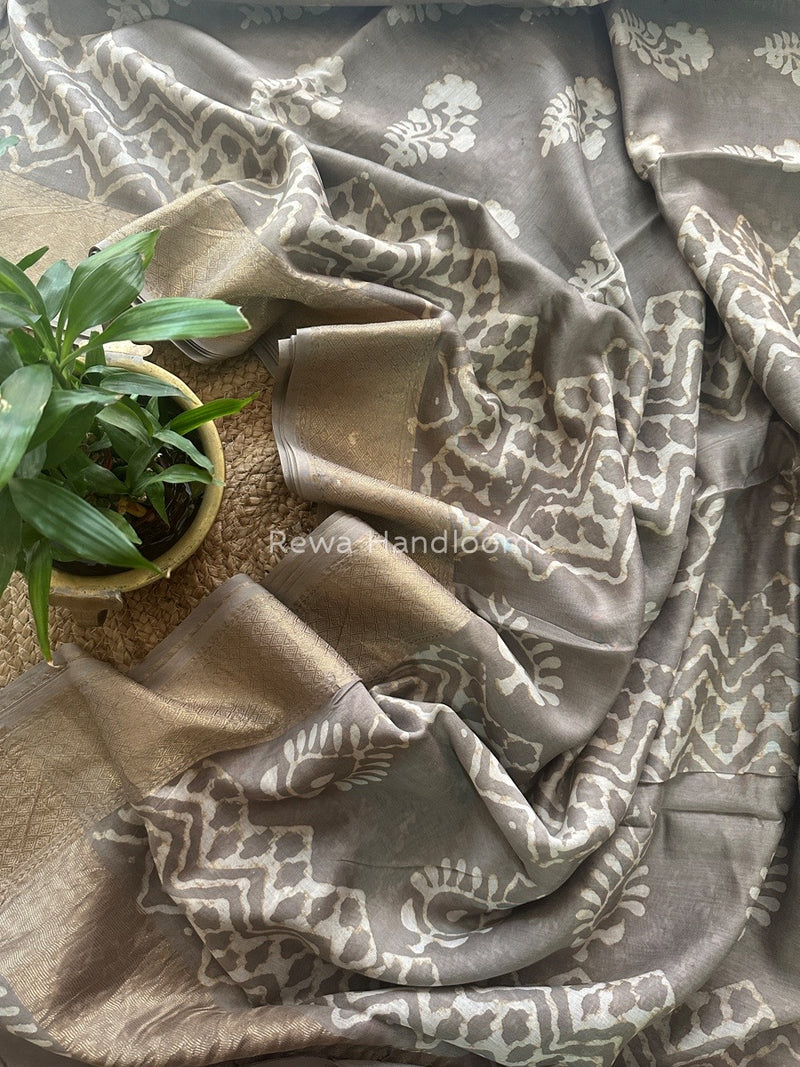 Grey Dabu Kashish Cotton Print Saree KD01
