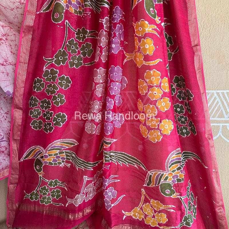 Maheshwari Rani Pink Batik indonesian Print Saree IBS046