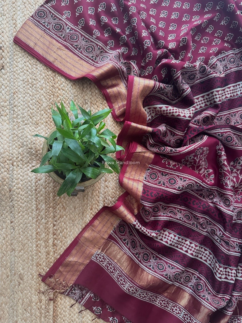 Maheshwari Wine Bagh Print Small Border Saree MTBS117