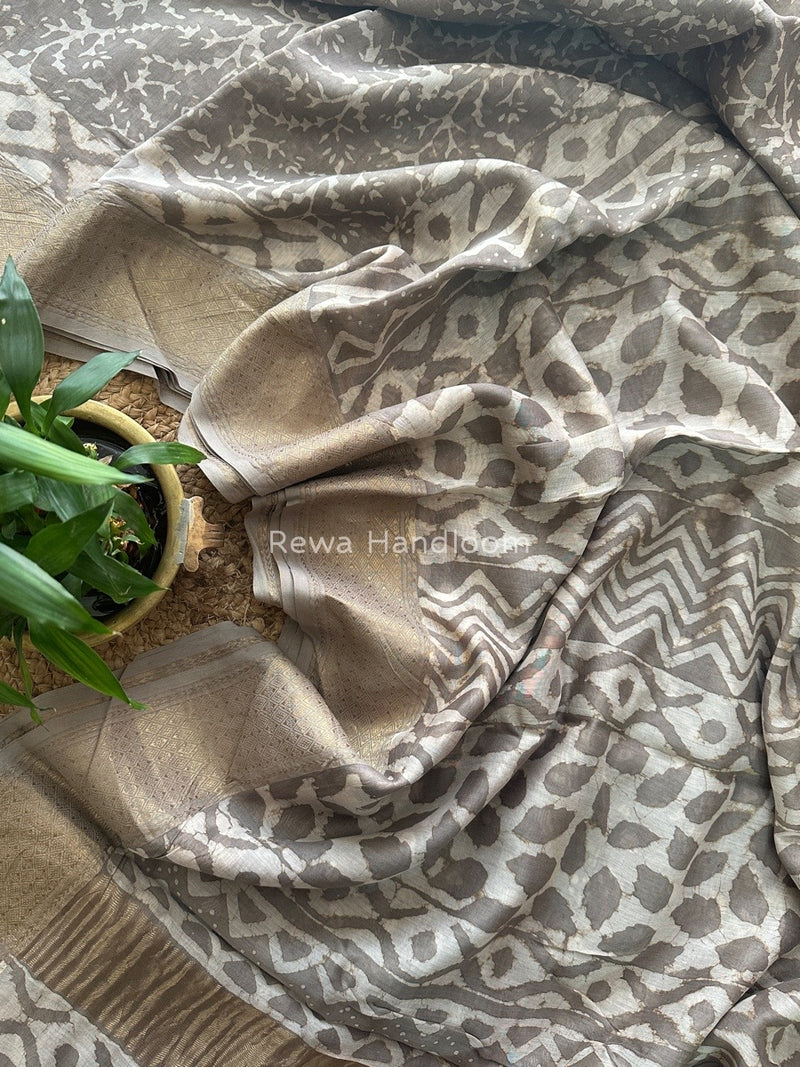Grey Dabu Kashish Cotton Print Saree KD04