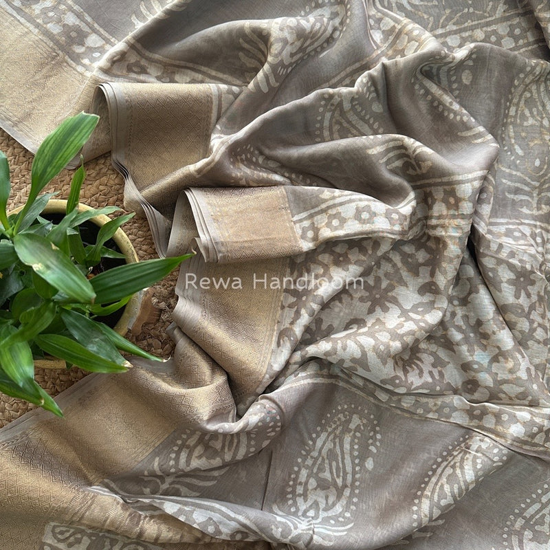 Grey Dabu Kashish Cotton Print Saree KD03