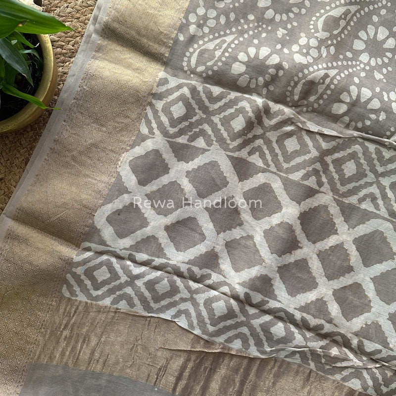 Grey Dabu Kashish Cotton Print Saree KD07