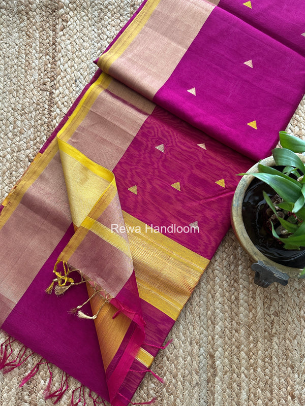  Triangle Butti Maheshwari Saree