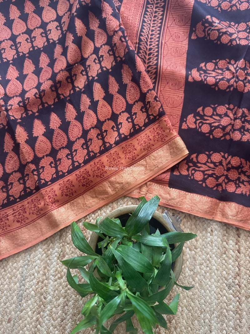 Maheshwari Bagh Print Small Border Saree