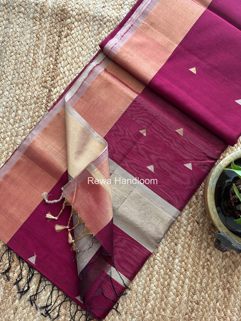  Triangle Butti Maheshwari Saree