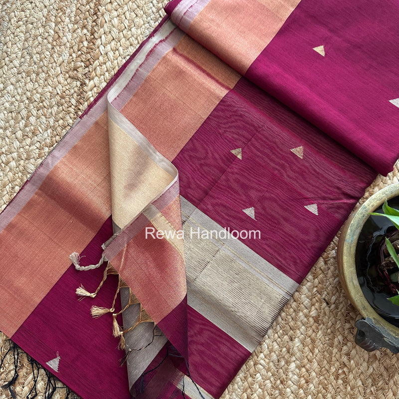  Triangle Butti Maheshwari Saree