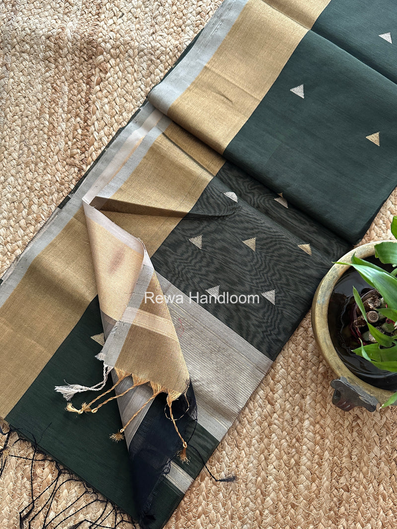 Triangle Butti Maheshwari Saree