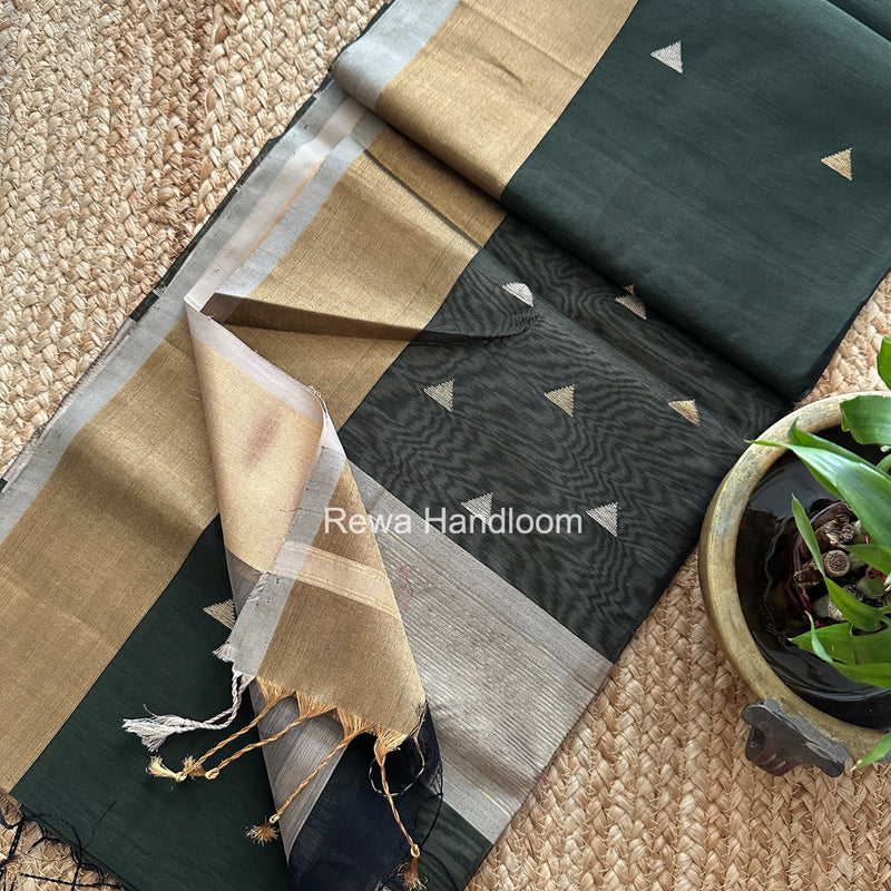  Triangle Butti Maheshwari Saree