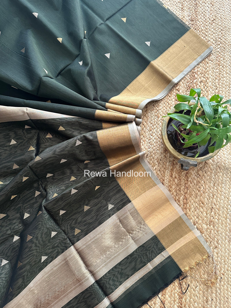 Green Triangle Butti Maheshwari Saree SB0192