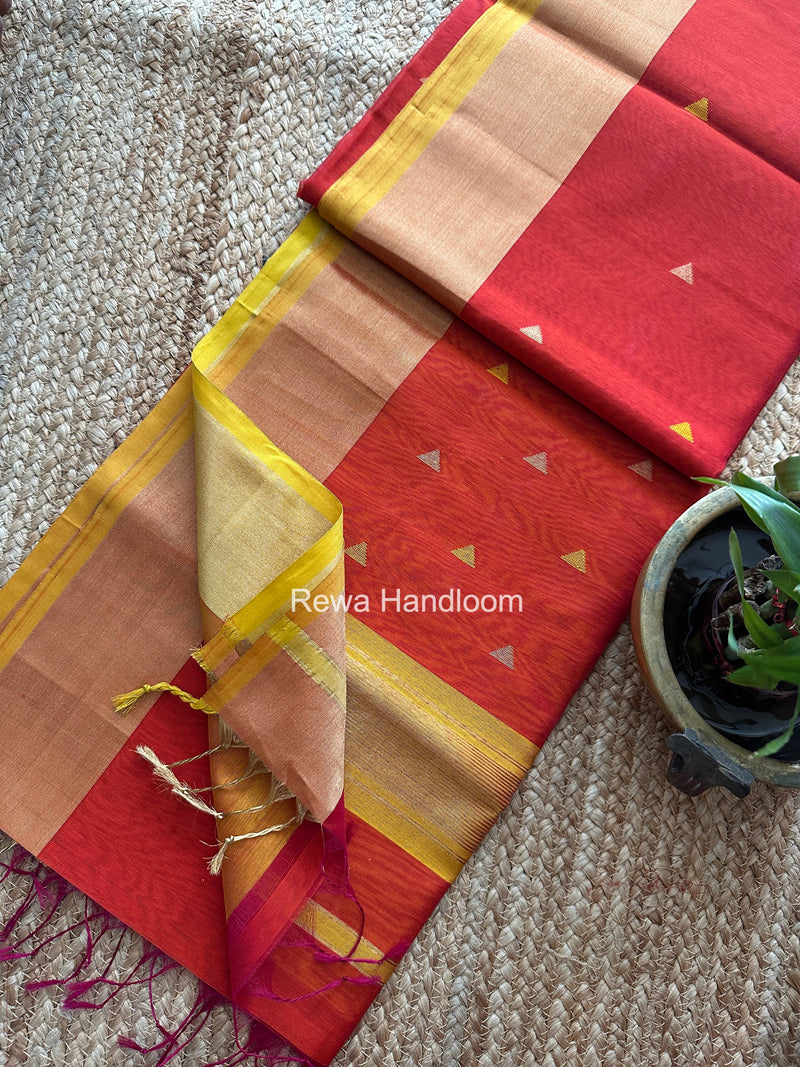  Triangle Butti Maheshwari Saree
