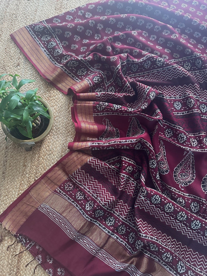 Maheshwari Wine Bagh Print Small Border Saree MTBS112