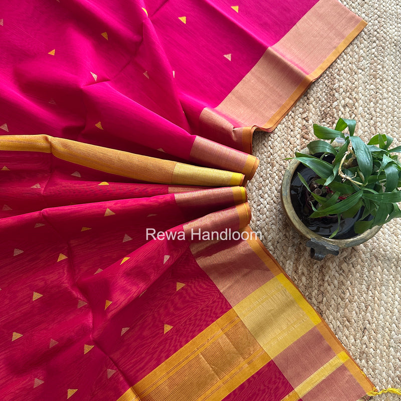 Rani Pink Triangle Butti Maheshwari Saree SB0193