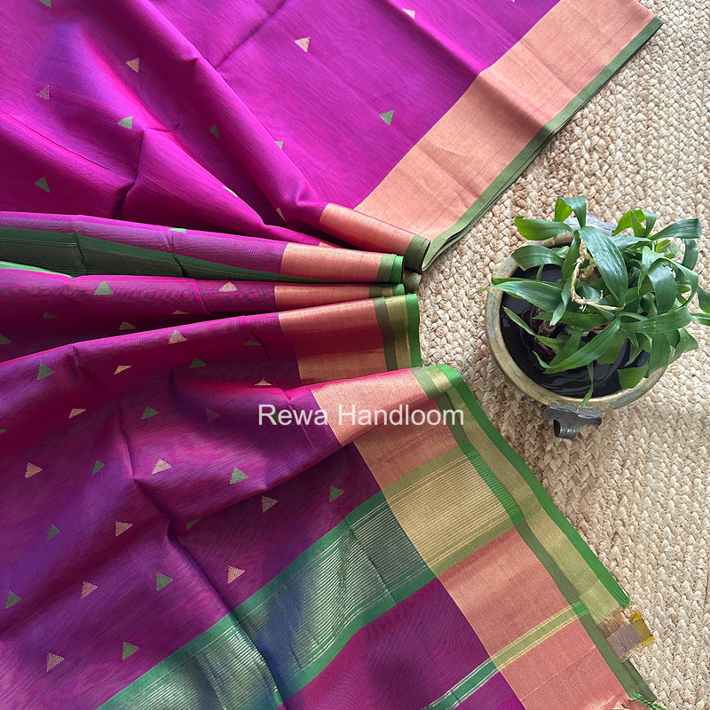 Magenta Triangle Butti Maheshwari Saree SB0187