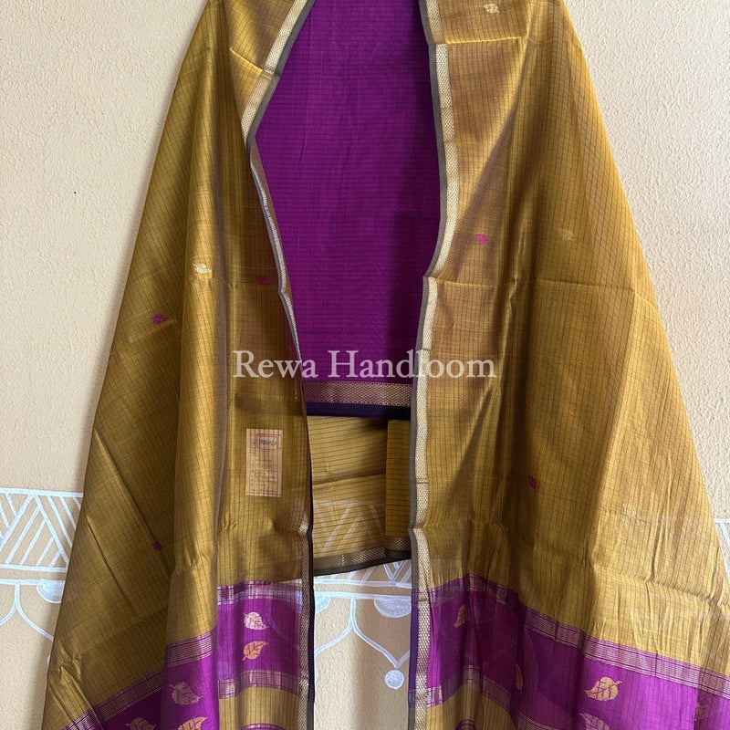 Maheshwari Patti Butti Top-Dupatta Set