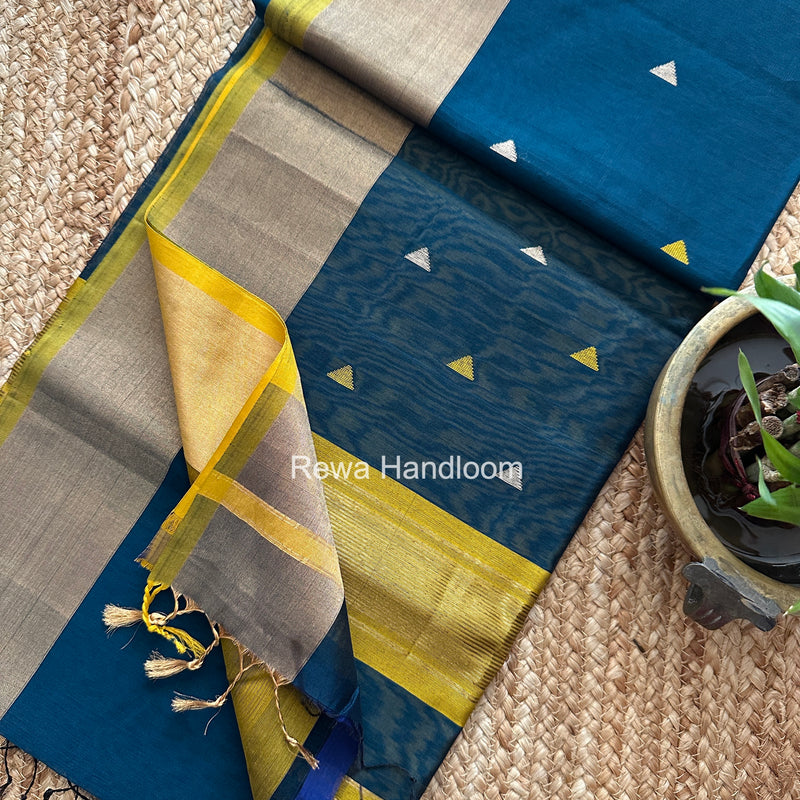  Triangle Butti Maheshwari Saree