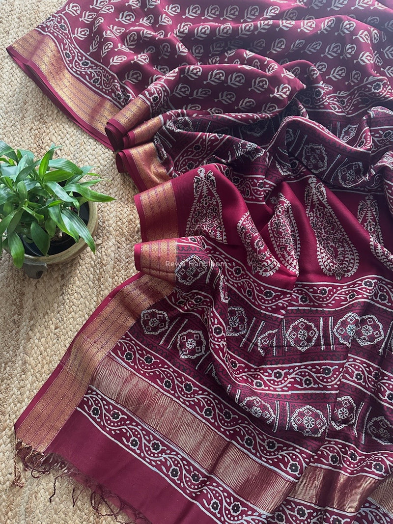Maheshwari Wine Bagh Print Small Border Saree MTBS109