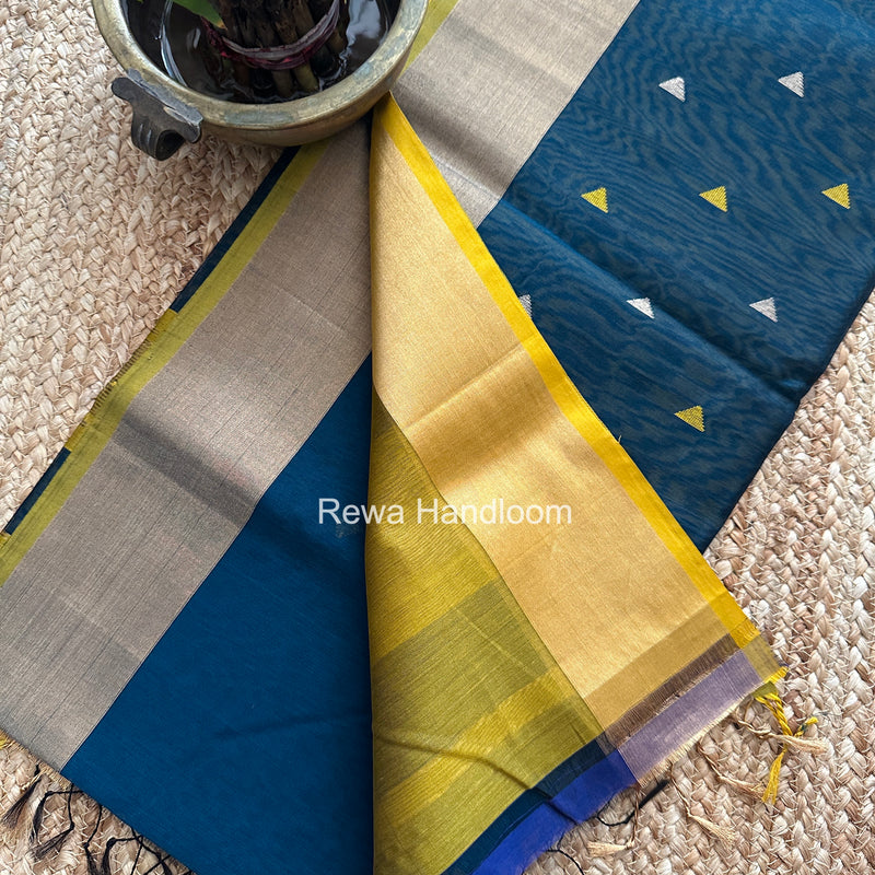 Peacock Green Triangle Butti Maheshwari Saree SB0186