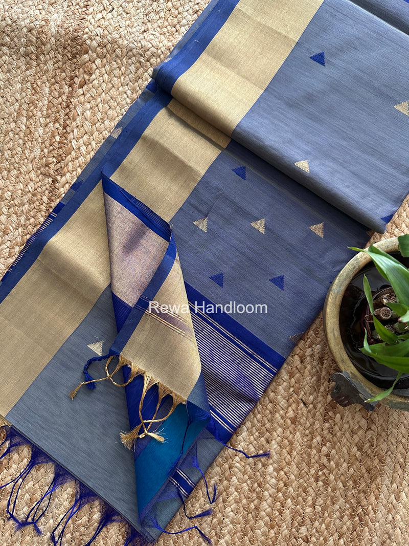  Triangle Butti Maheshwari Saree