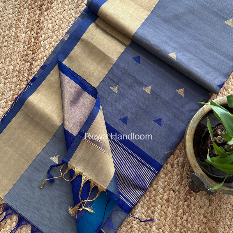  Triangle Butti Maheshwari Saree