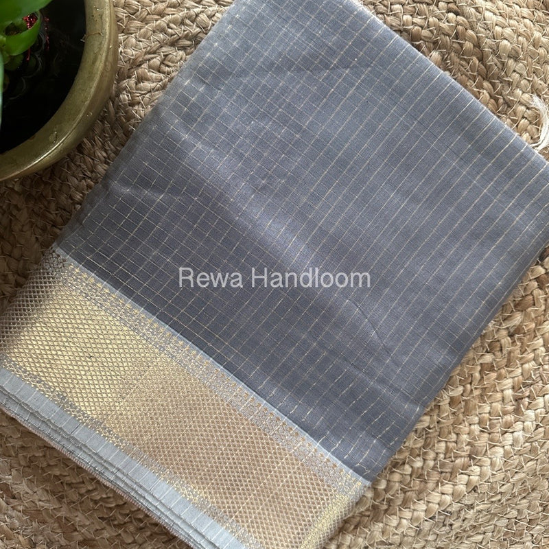 Maheshwari Grey Zari Checks Saree ZCHX258