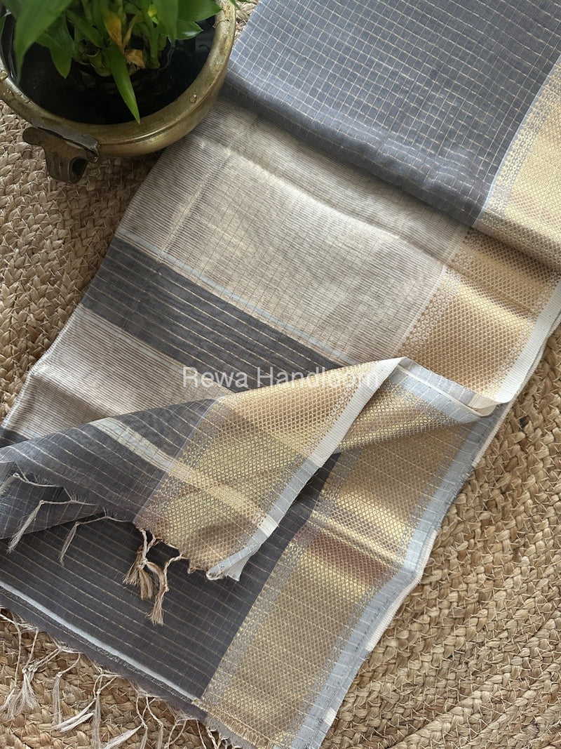 Maheshwari Zari Checks Saree