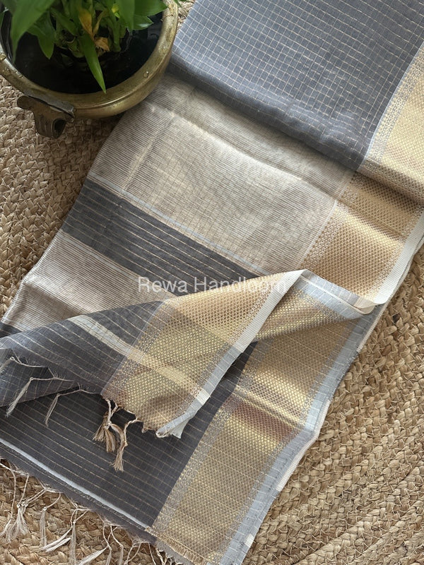 Maheshwari Zari Checks Saree