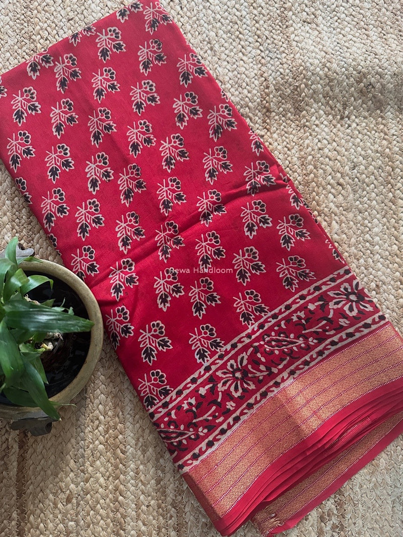 Maheshwari Red Bagh Print Small Border Saree MTBS111