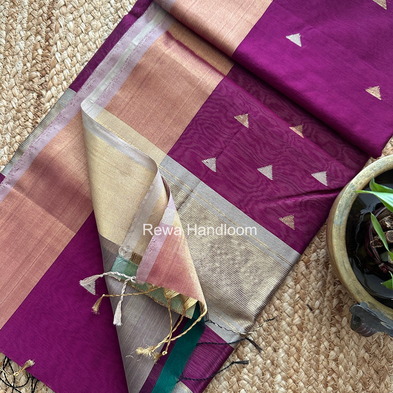  Triangle Butti Maheshwari Saree